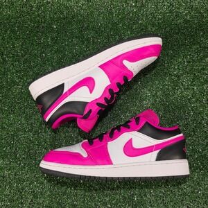 Nike Air Jordan 1 Low Fierce Pink Size 5Y (Women 6.5)